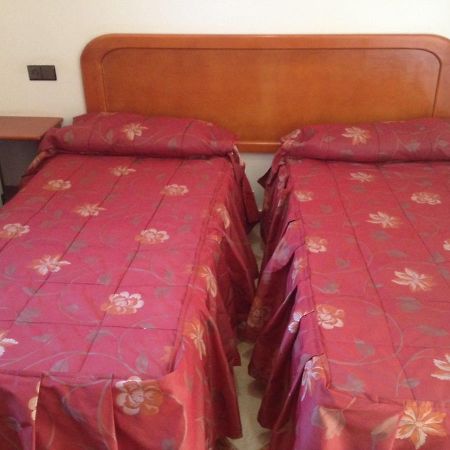Motel Paris Dakar Selouane Экстерьер фото