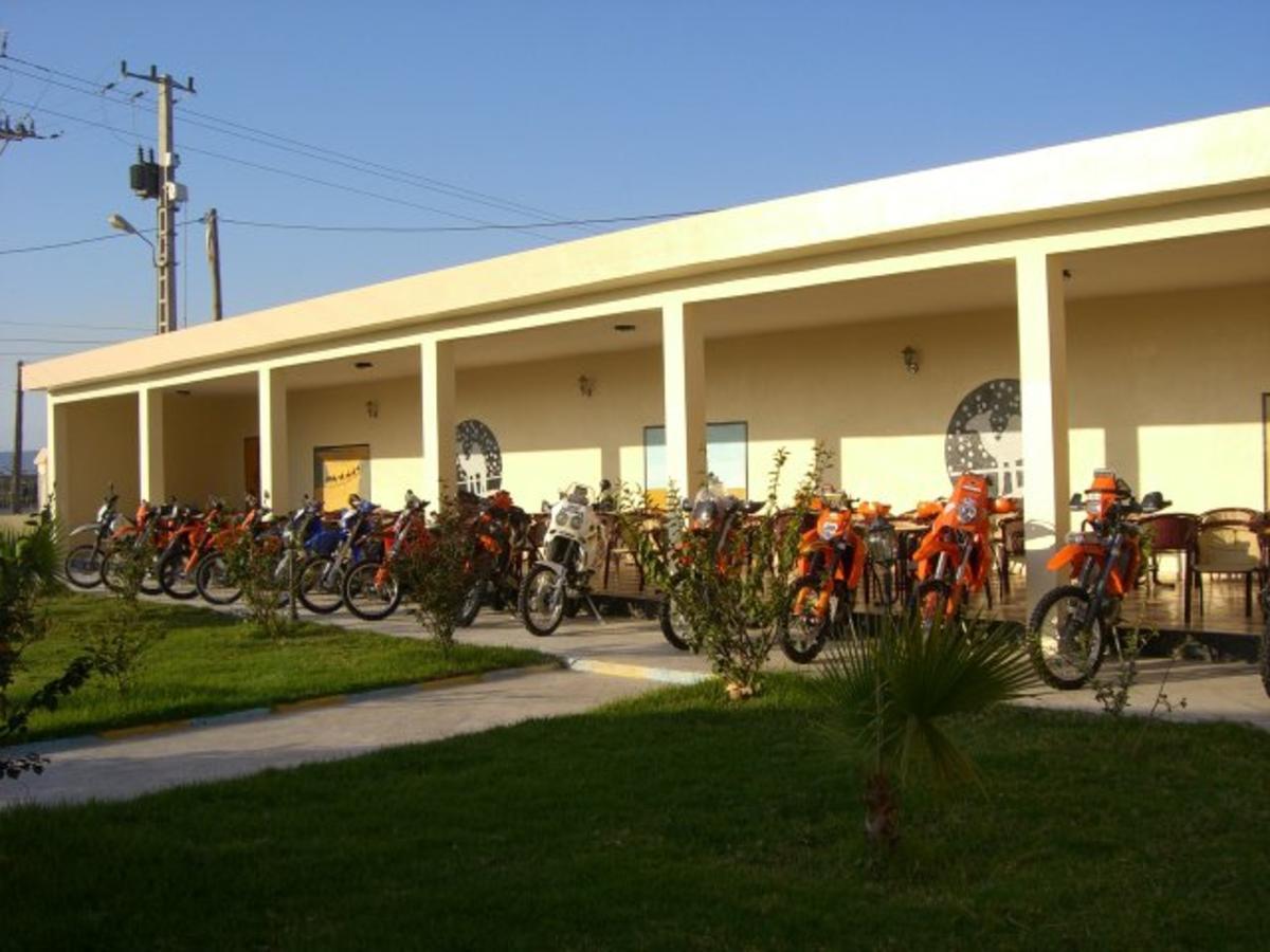 Motel Paris Dakar Selouane Экстерьер фото