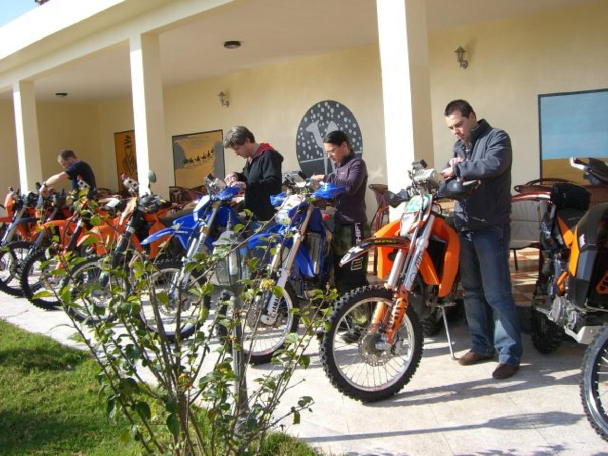Motel Paris Dakar Selouane Экстерьер фото