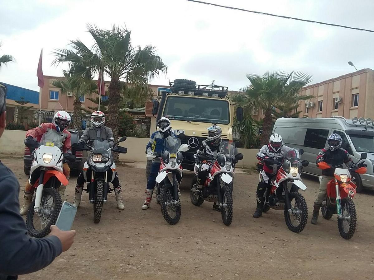 Motel Paris Dakar Selouane Экстерьер фото